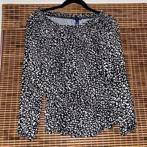Black & White Shirt Off the Shoulder, Size small
